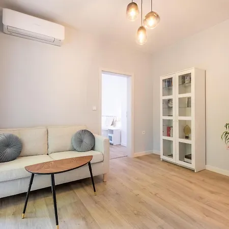 Town Place - 1 Bedroom Апартамент София